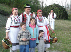 Tradicionalno paljenje jurjevskog krijesa u Maloj Gorici i Strmcu