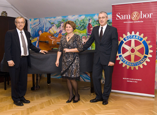 Vrijedna donacija Glazbenoj koli Ferdo Livadi lanova Rotary kluba