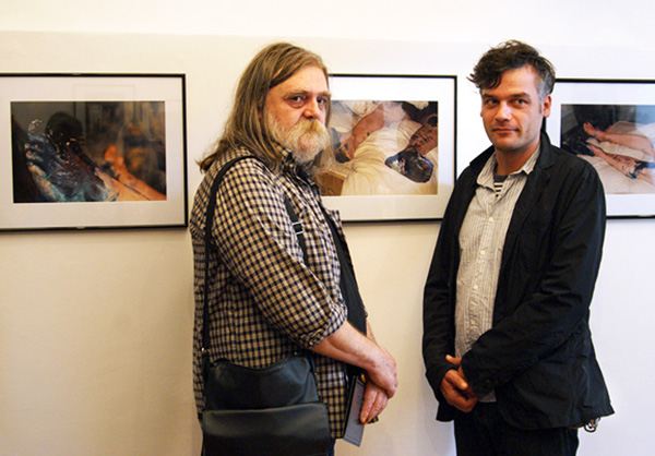 U Foto galeriji Lang postavljena izloba Borisa Demura i Damiana Nenadia Manifestacija spirale povodom Yvesa Kleina