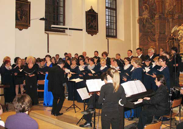 Jekin godinji koncert duhovne glazbe u franjevakoj crkvi u Samoboru
