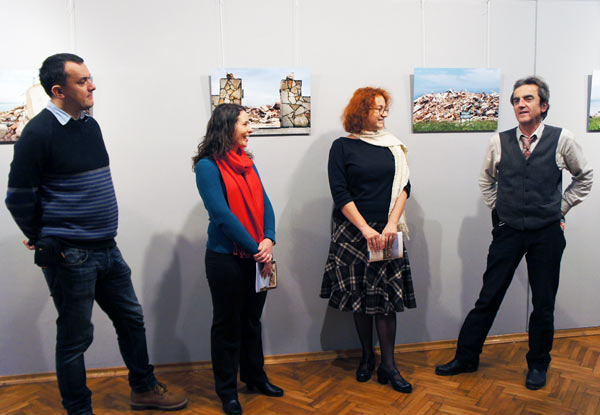 Izloba fotografija Darija Petkovia u Maloj dvorani Galerije Prica