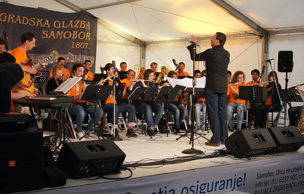 Velikim koncertom na Trgu kralja Tomislava u nedjelju okonan 7. Jazz festival Samobor
