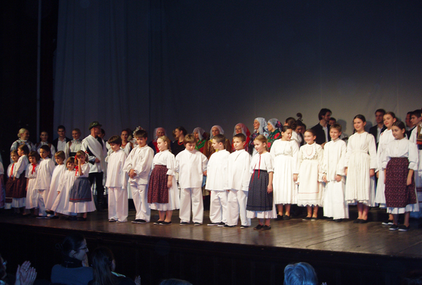 Predboini koncert Folklornog ansambla Mladost u samoborskom kinu