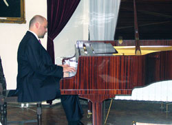 U Samoborskom muzeju odran koncert pijanista eljka Vlahovia