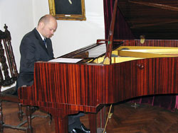 Koncert eljka Vlahovia u sklopu glazbenih matineja u Samoborskom muzeju