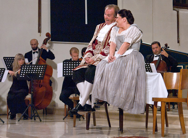 Na kraju 36. Samoborske glazbene jeseni koncertno  scenska izvedba Sluavke gospodarice G.B. Pergolesija