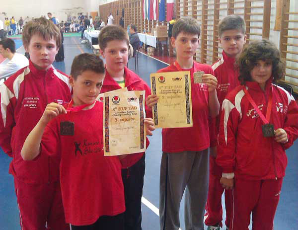 KARATE - Mladi samoborski karateke nastupili na turniru u Rijeci
