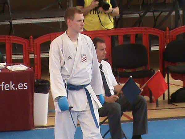 KARATE - Matej Tomazin otputovao na 21. Svjetsko seniorsko prvenstvo u karateu (Pariz, 21. - 25. studenoga)