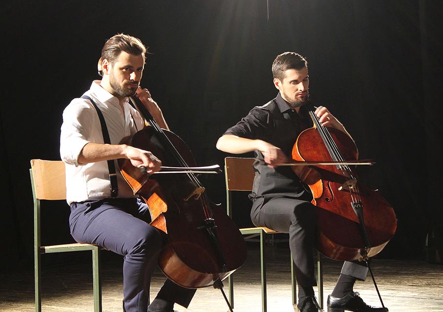2Cellos u samoborskom kinu snimili spot za svoj novi album Score