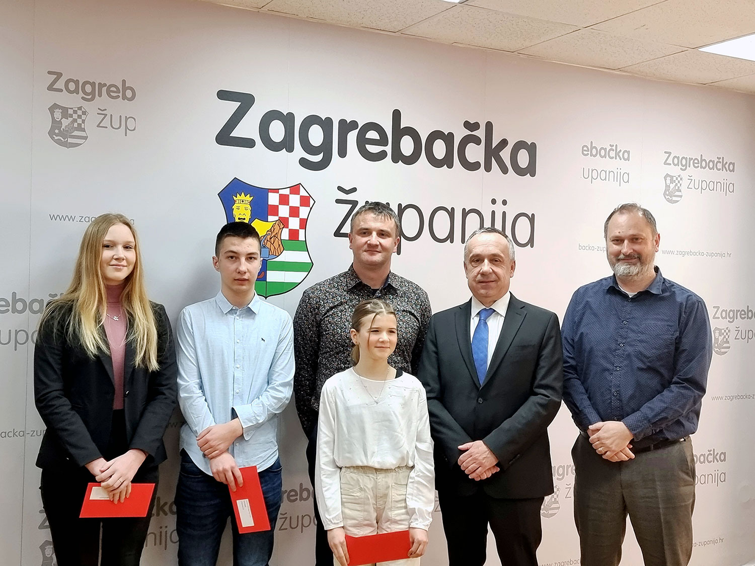 Zagrebaka upanija: 29 tisua eura vrijedni poklon bonovi za uspjene uenike i mentore na dravnim natjecanjima