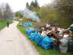 Ekoloko drutvo umberak uklonilo jo 100 m3 otpada iz zatiene prirode umberka u Radatoviima