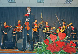 U Drutvenom domu Strmec mariachi band Los Caballeros odrao valentinovski koncert